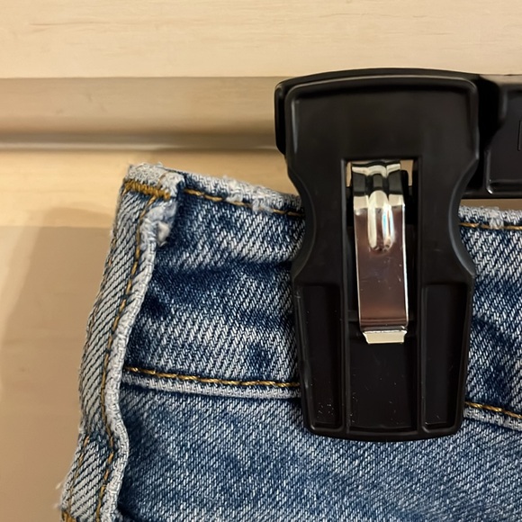 GUESS BRAND 90’s Skinny High Waisted 4 Button Jeans - Picture 7 of 7